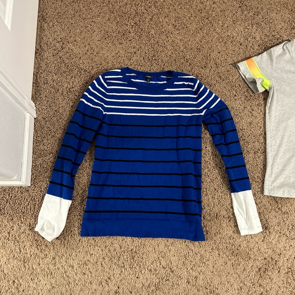 EXPRESS women’s MEDIUM long sleeve shirt